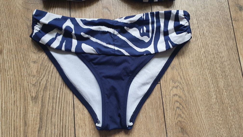 Dwuczęściowy strój kąpielowy z wyjmowanym push up 34 D