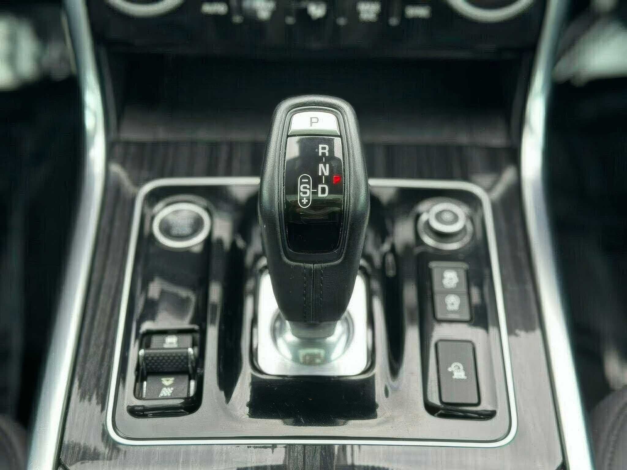2020 Jaguar XE P250 S