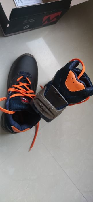 Buty robocze rozmiar 43 rękawiczki gratis