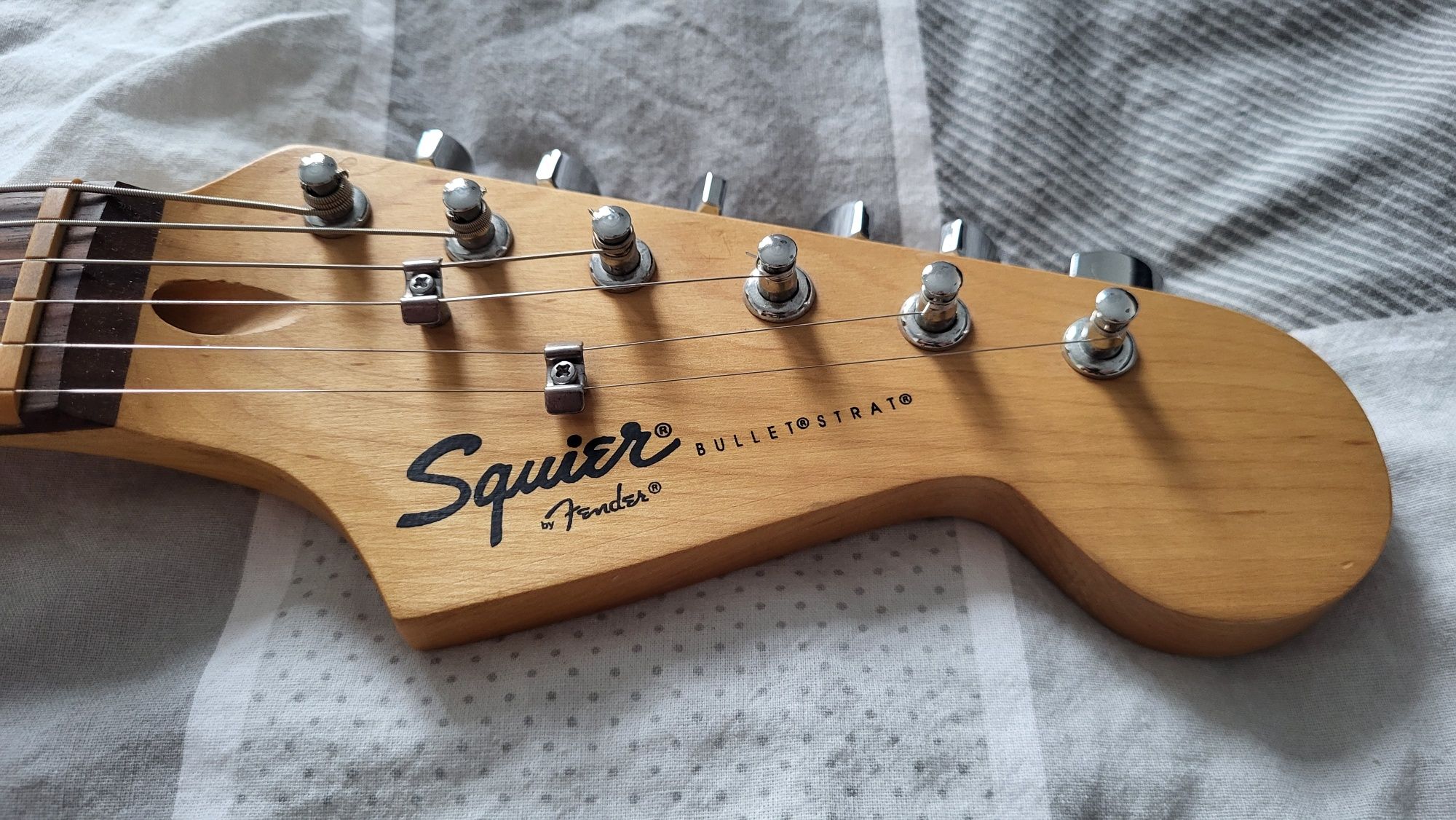 Gitara Fender Squier bullet stratocaster