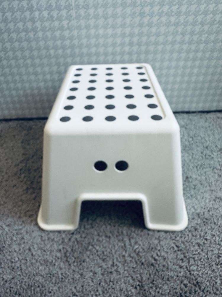 Stopień podnóżek podium stołek Ikea Bolmen