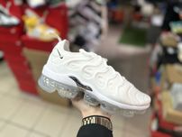 Кросівки Nike VaporMax Plus ( РОЗМІР 39 )
