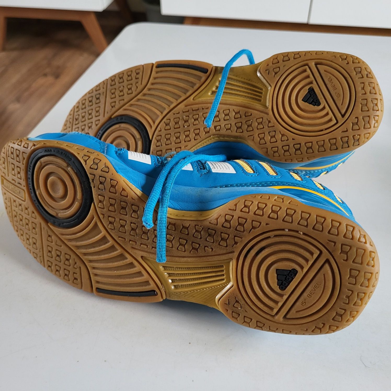 Adidas stabil rozmiar 39.5