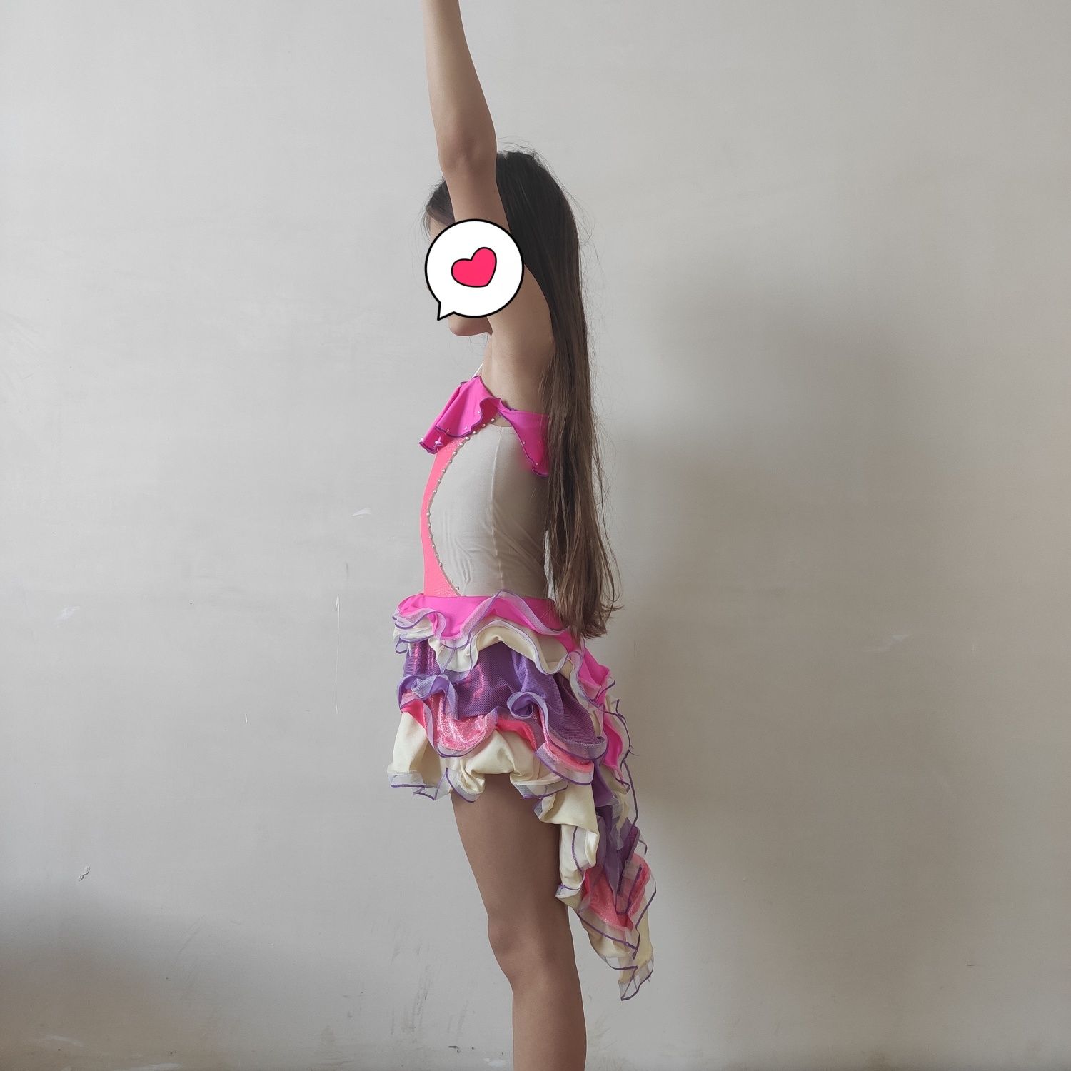 Танцювальний костюм для дівчинки