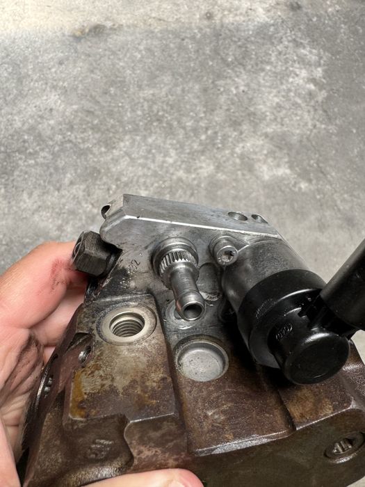 Bomba alta pressão Bmw 535D