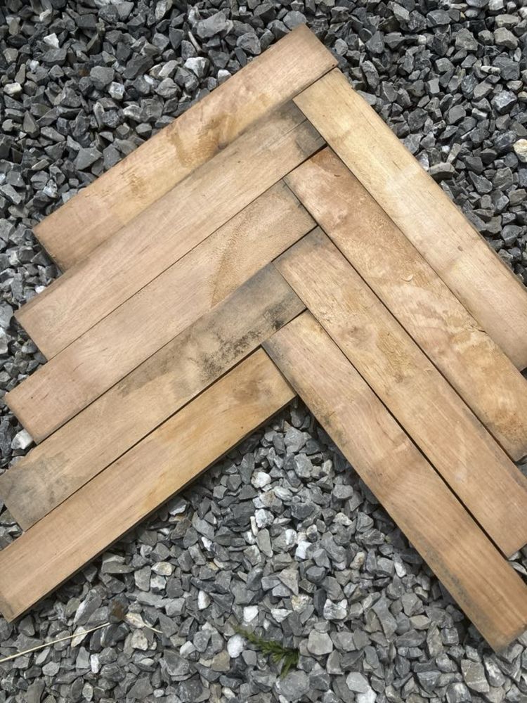 Parkiet jesionowy 46 paczek po 0,99m
