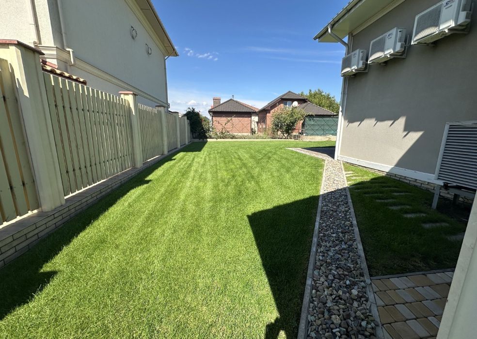 Оренда сучасного нового будинку! Підвал! Баня! Бассейн! Море!