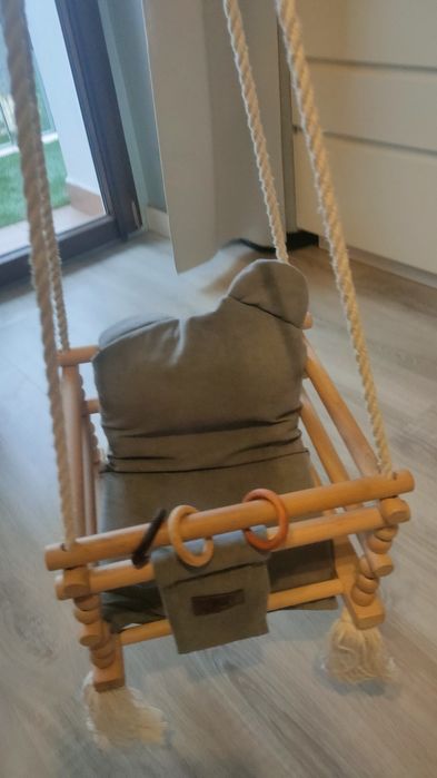 Huśtawka dziecięca z frędzlami