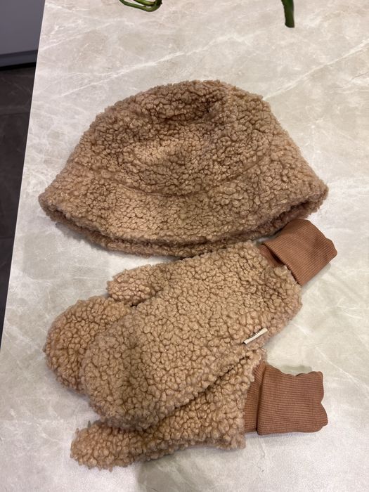 Зимова панама та рукавиці