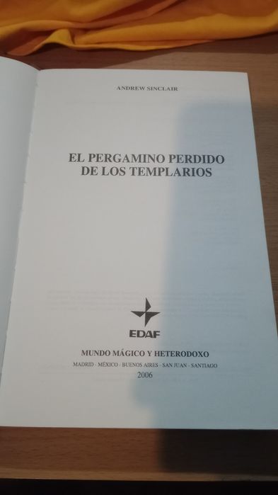 Livro história antigo