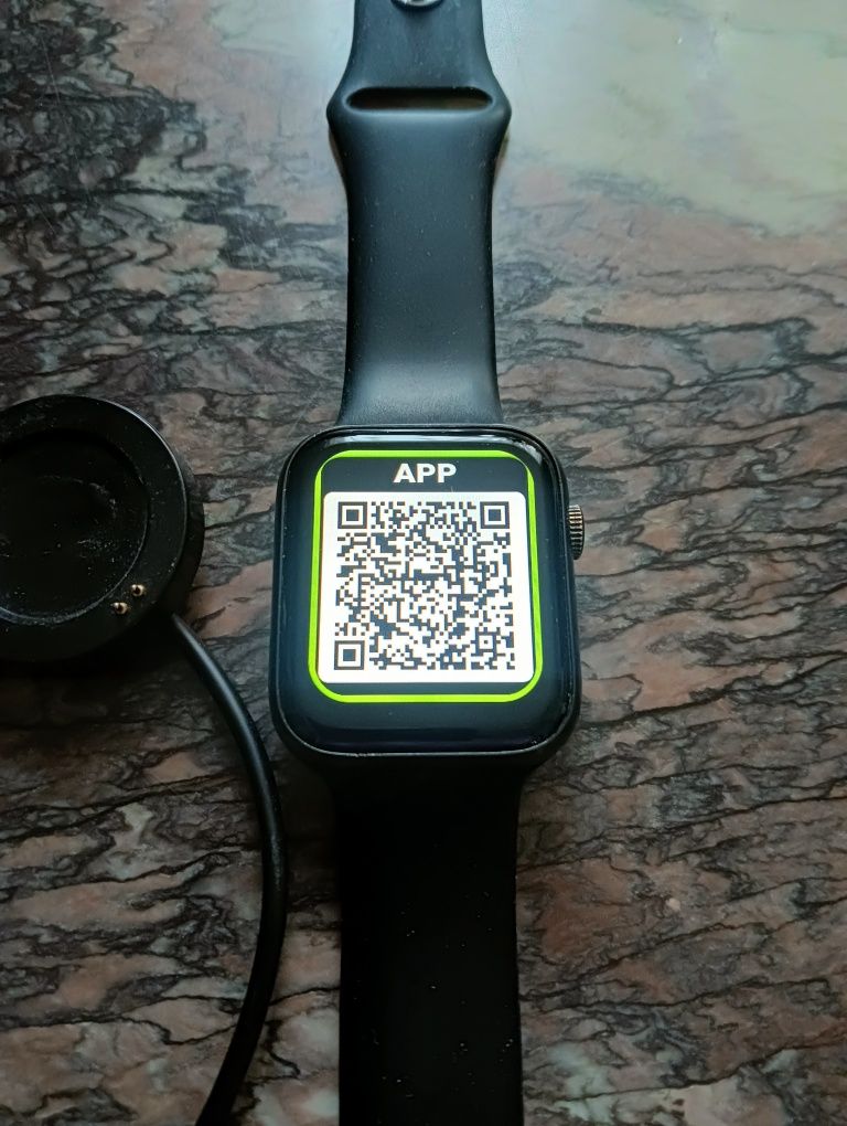 Smartwatch AK76 z ładowarką