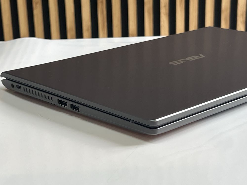 Laptop Asus D515D