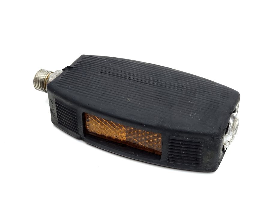 NOWY prawy pedał gumowy Stomil Bydgoszcz ZZR Romet Karat Flaming Wigry