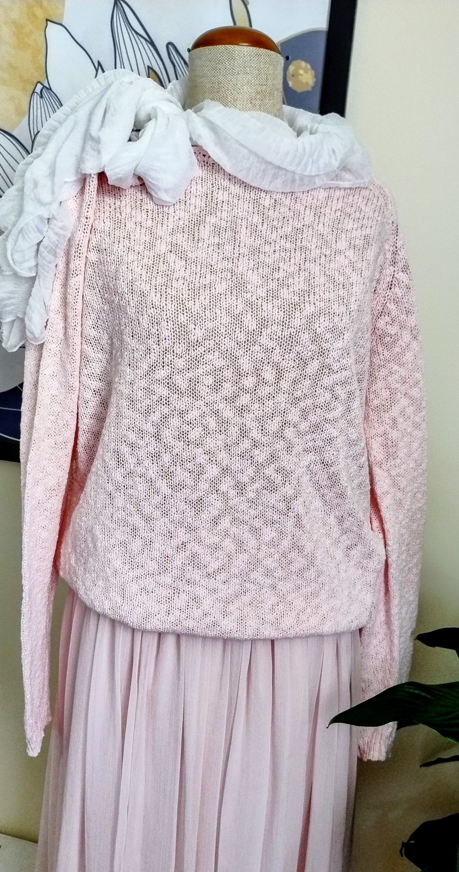 Letni, dzianinowy sweter z koronkowymi plecami,100% bawełna