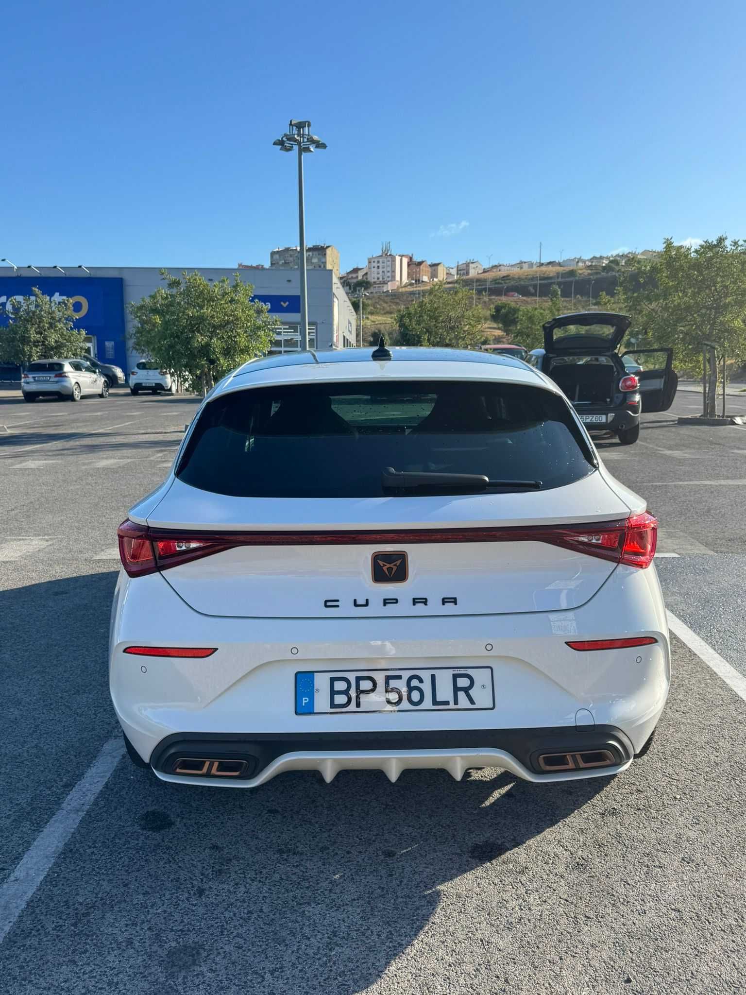 Leon Cupra Hybrid
