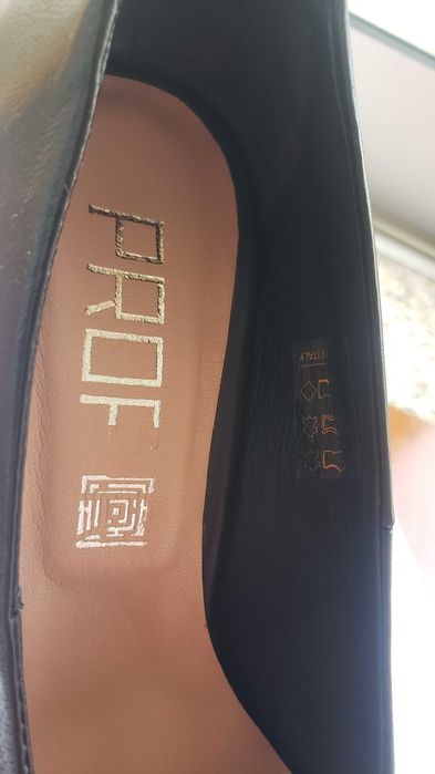 Sapatos Pretos Prof 37 - NOVOS