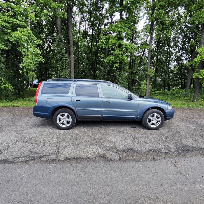 Продам Volvo xc70 2.5т, повний привід, 2005 року