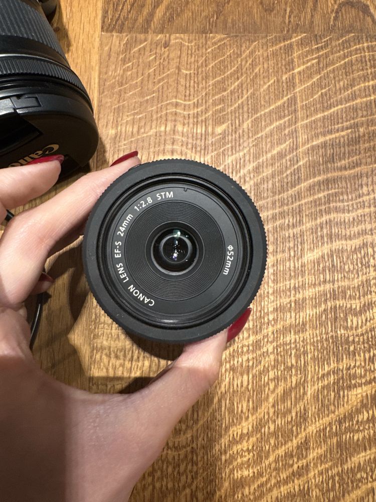 Canon EOS 250D + 3 lens