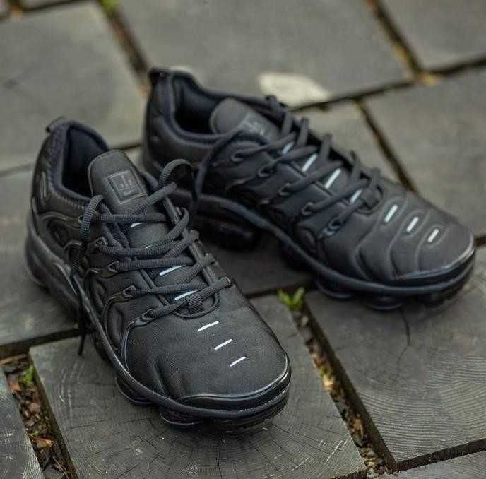 Мужские кроссовки Nike Air VaporMax Plus All Black 40-45 найк аир