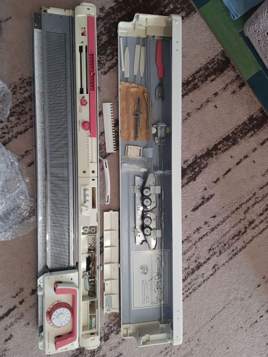 В'язальна машина TOYOTA однофонтурна