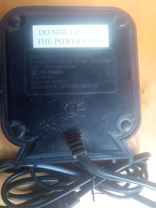 Відлякувач гризунів ультразвуком