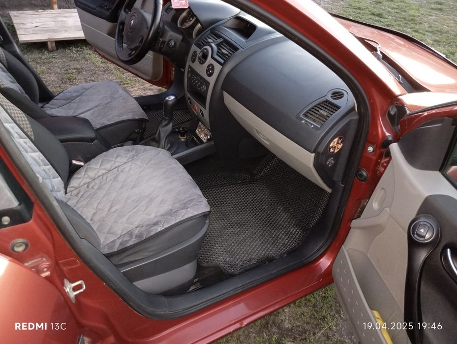 Рено Меган 2 .1.6 бензин