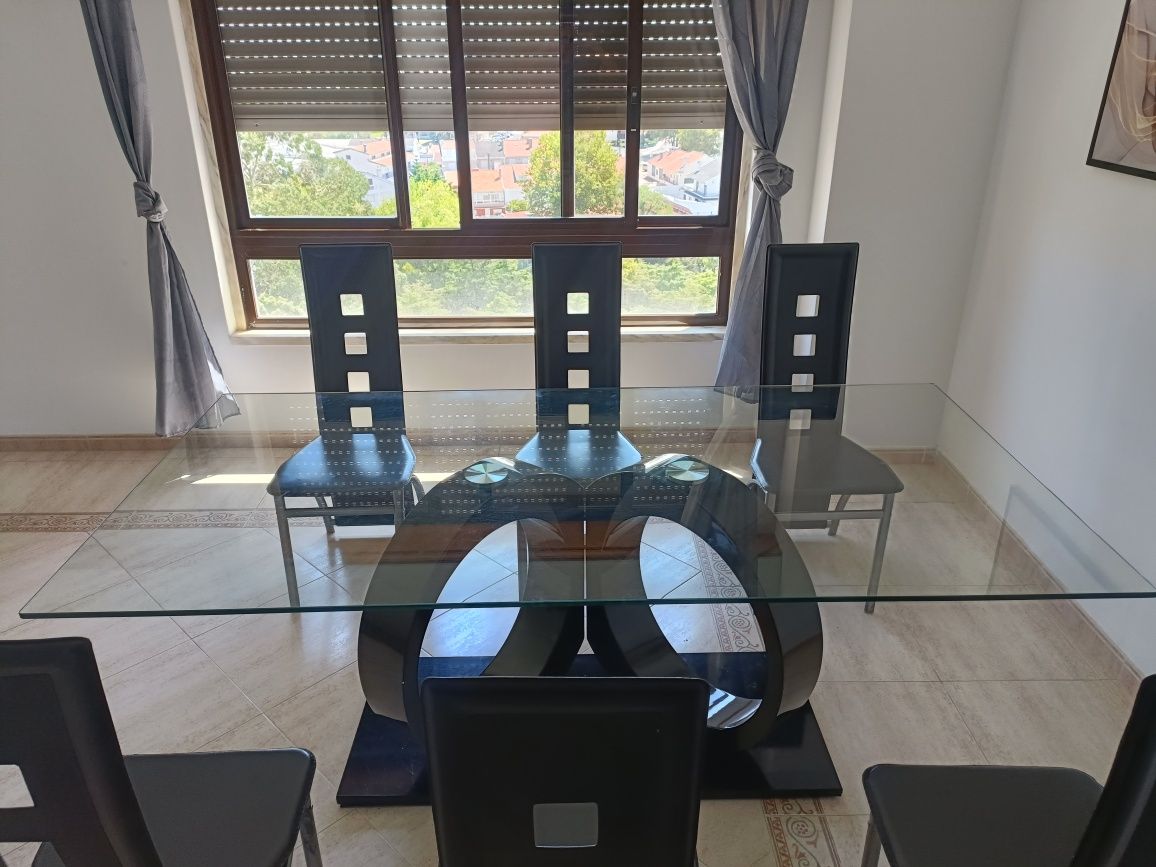 Mesa de sala de jantar