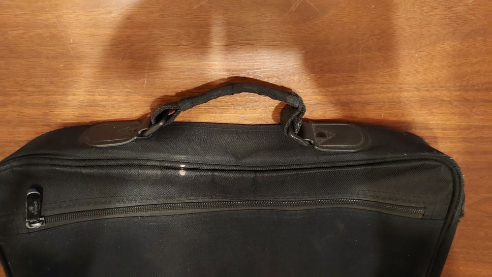 Torba na laptopa 15"cali wew: 39,5cm x 31cm x 5cm