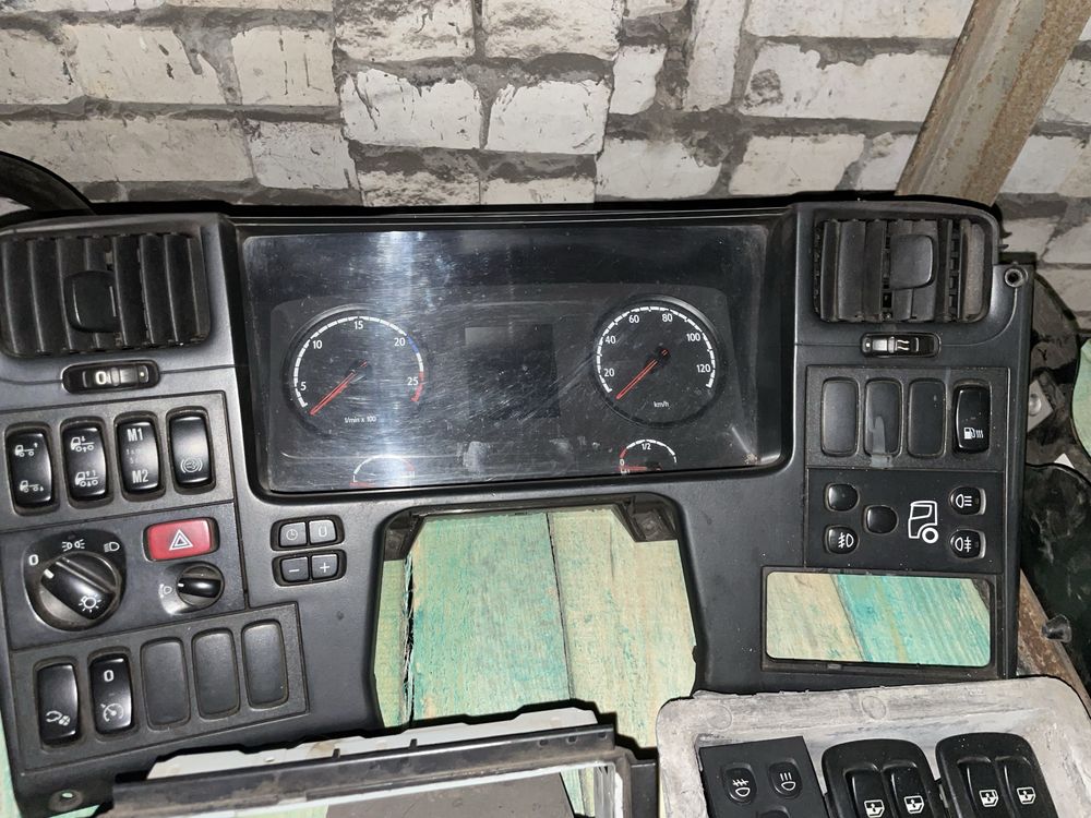 Розбірка Scania/Сканія. Кабіна,Блок,Мотор,Турбіна,,Форсунка,Головки.