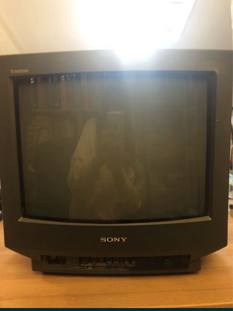TV Sony Triniton KV-M1441E, stereo niccan, black matrix