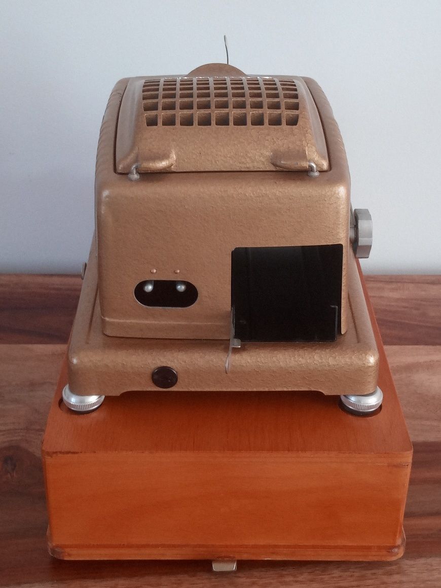 Vintage Braun Paximat rzutnik slajdów
