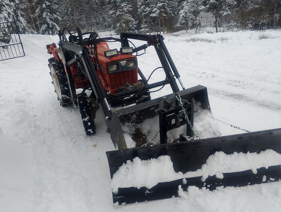 Minitraktor Yanmar YM1610D ładowacz czołowy