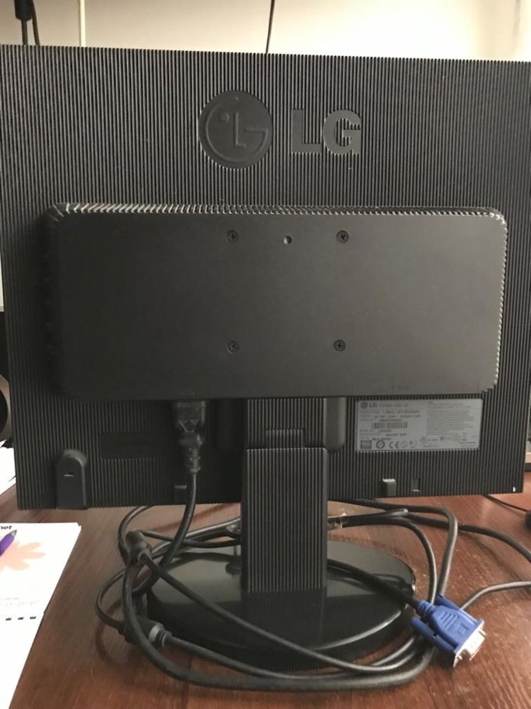 Монітор LG Flatron L1953S