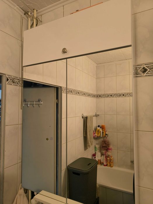 Zestaw mebli łazienkowych
