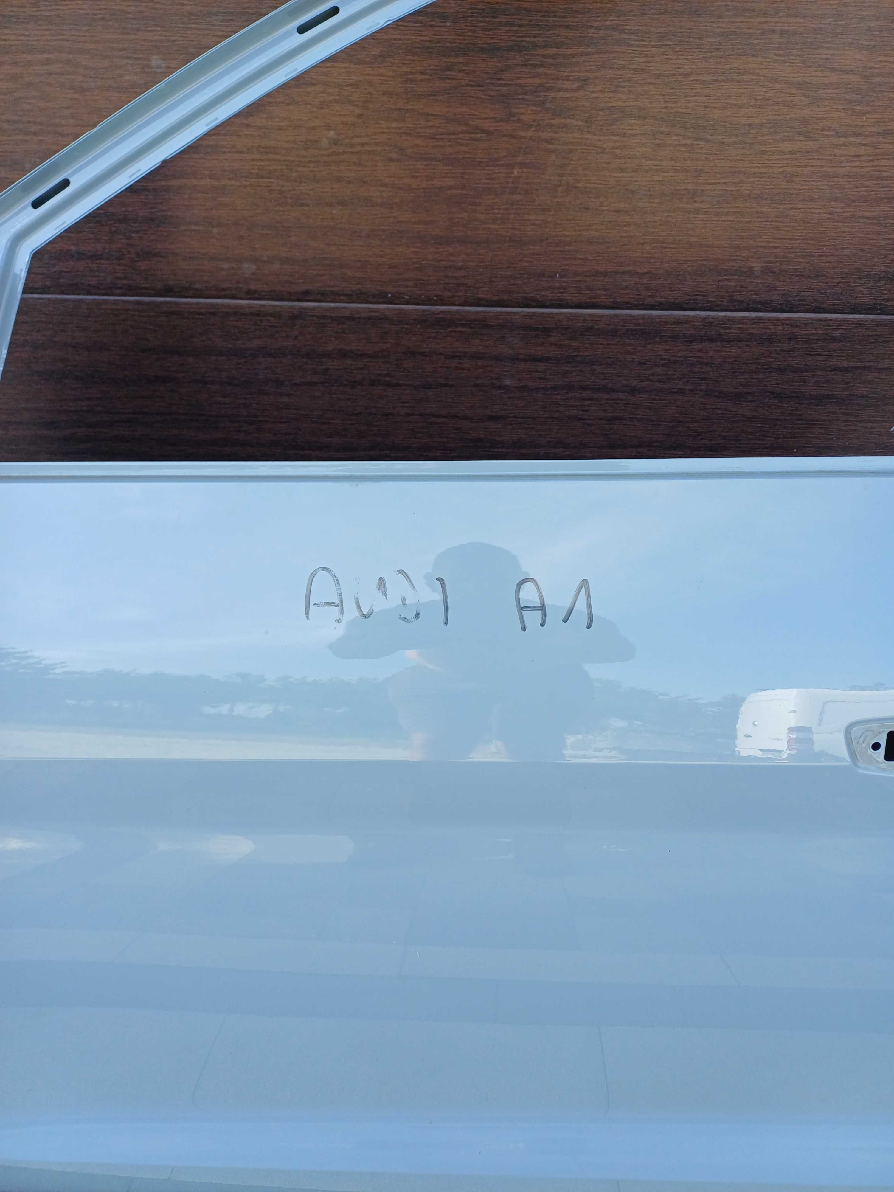 drzwi lewe przód audi a1 82a