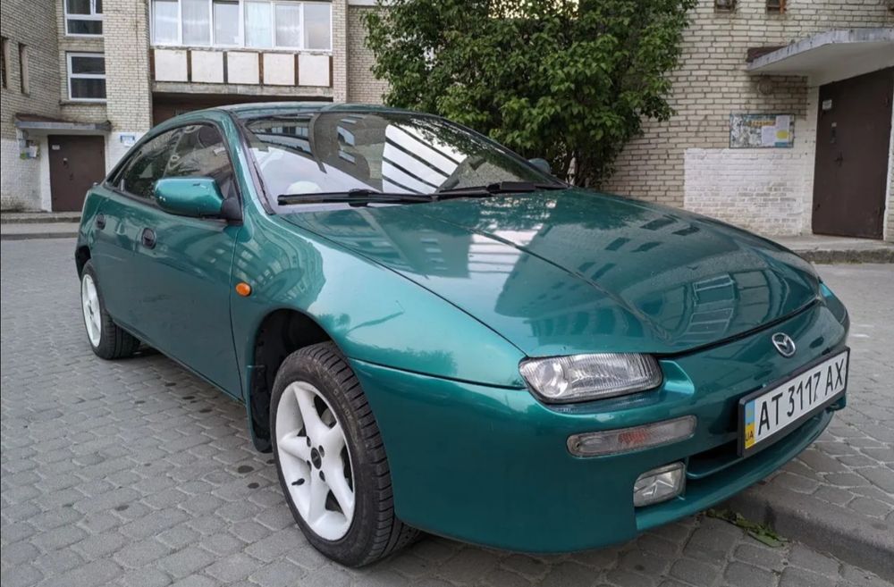 Продається Mazda 323f