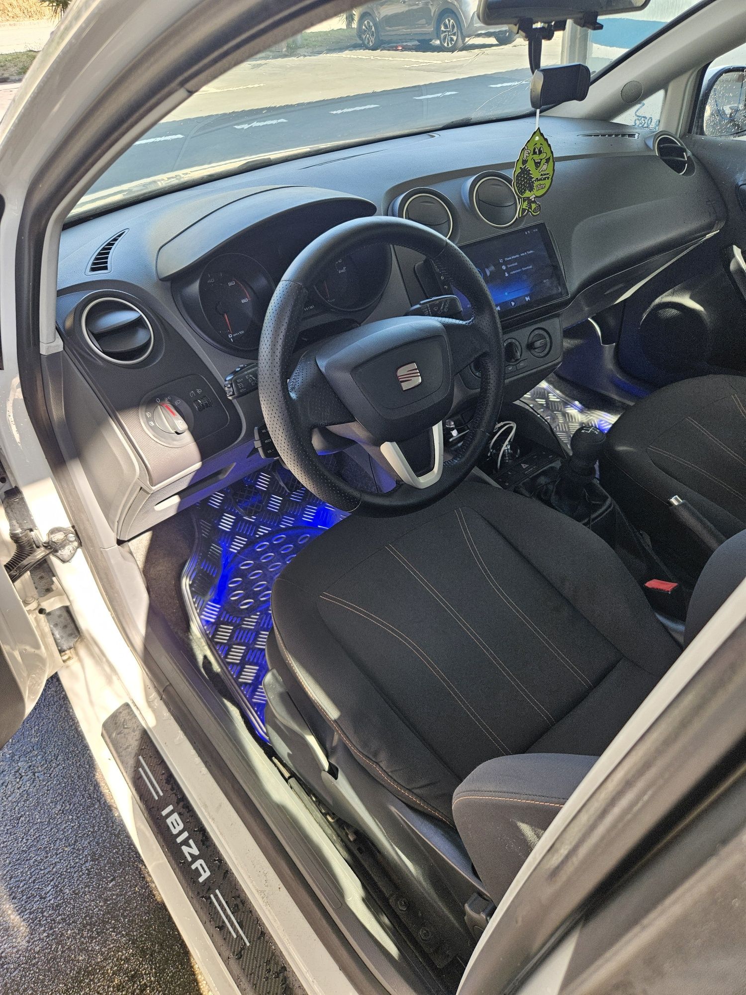 Seat Ibiza 1.2 TDI (COM GARANTIA de Stand)