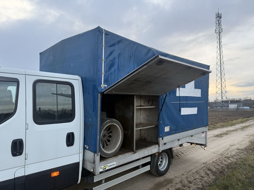Iveco 70c17  doka najazd + skrzynki specjalistyczny  50c 65c 72c