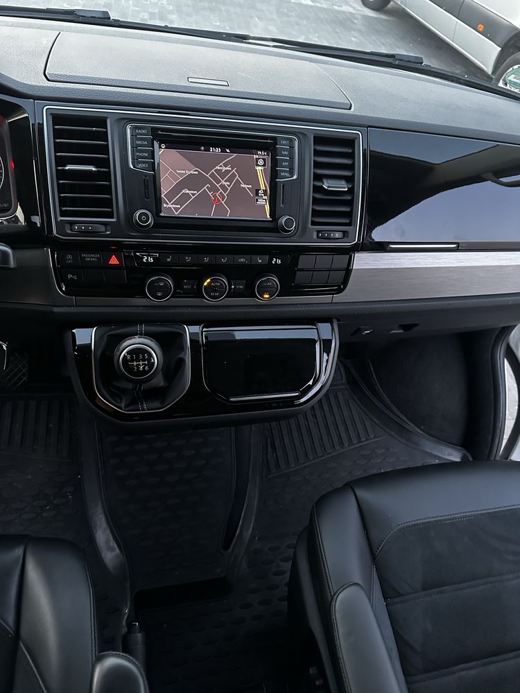 VW Multivan Generation SiX 2017 webasto