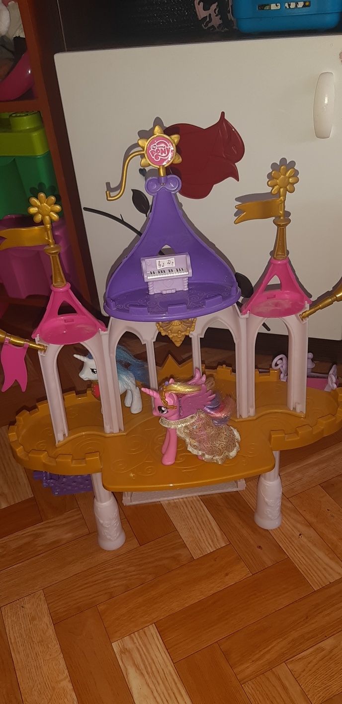 My Little Pony zamek księżniczki pałac ślubów Hasbro