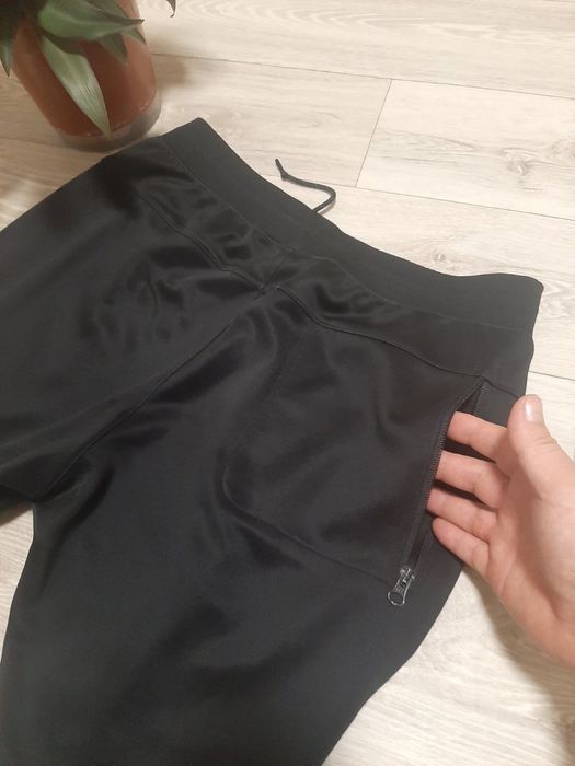 Спортивні штани Nike modern air max tech