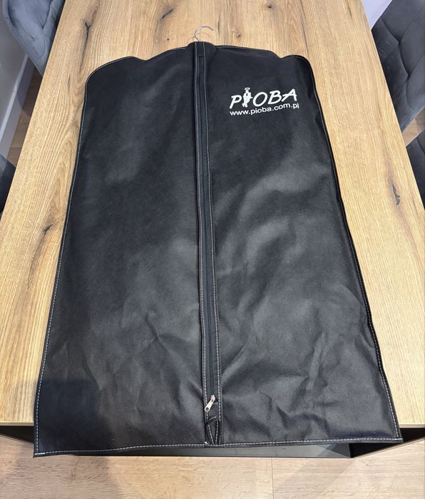 Granatowy Garnitur PIOBA  r. 44/176