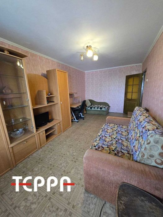 Продаж 1-кімнатної квартири пр. Металургів