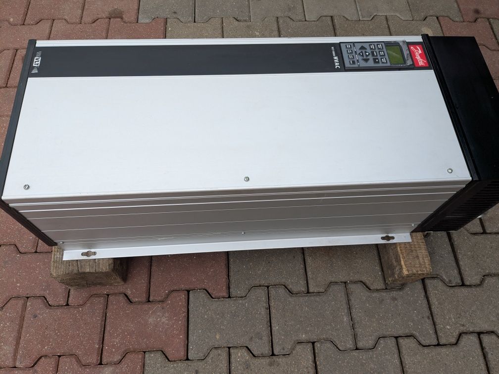 Falownik Danfoss Vlt 6000 Vlt 6042 30kW 22kW 43,8kVA 61A