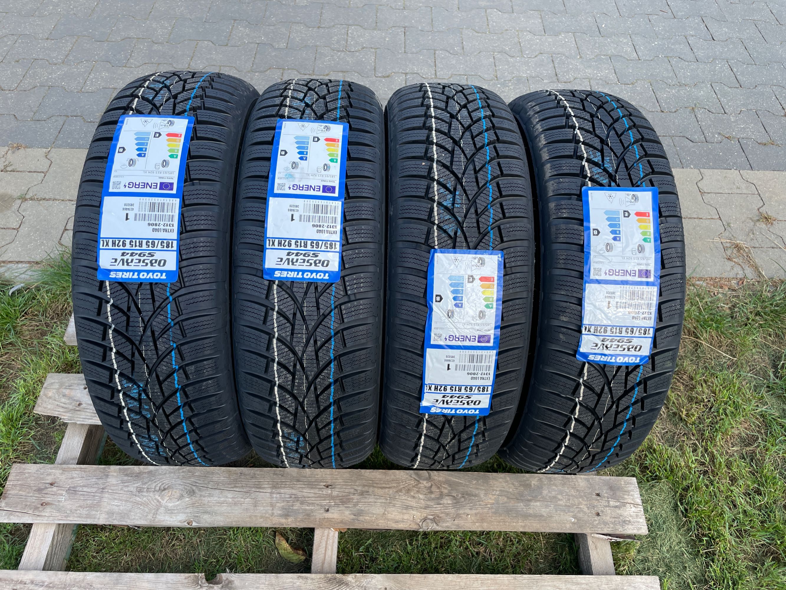 Okazja opony zimowe 185/65R15 TOYO OBSERVE S944 NOWE 2022 FV Japan