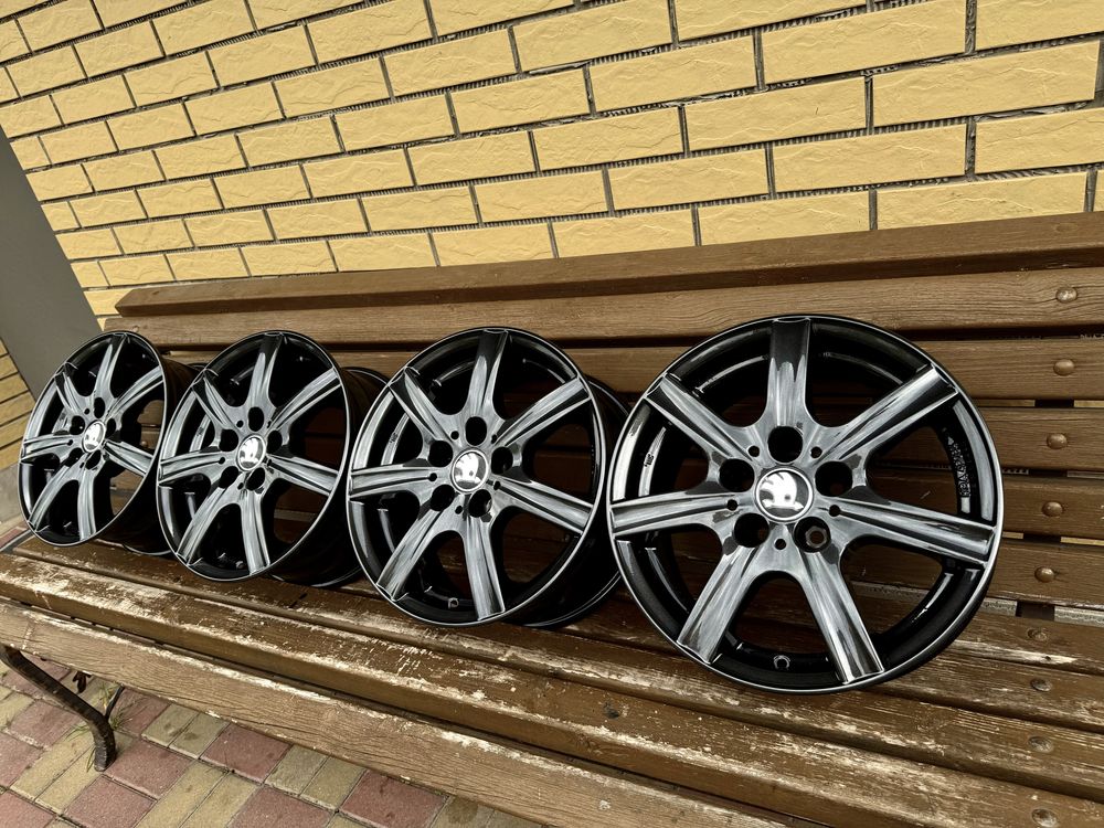 Диски R15 5.100 ET38 фабія рапід румстер тоур шкода поло гольф 4