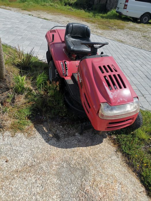 Lote de  corta relvas