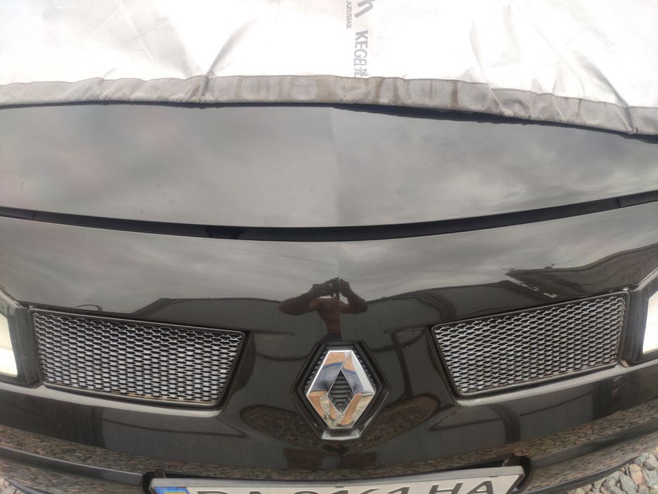 Решітки радіатору, ніздрі Меган 2 дорест