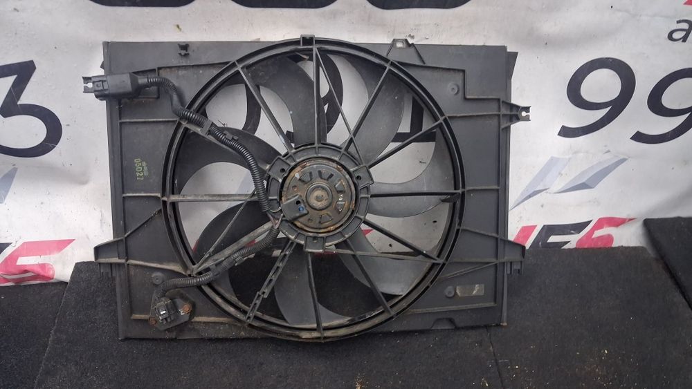 Дифузор з вентилятором радіатора Kia Sportage 2 2.0 CRDI 253802ЕХХХ