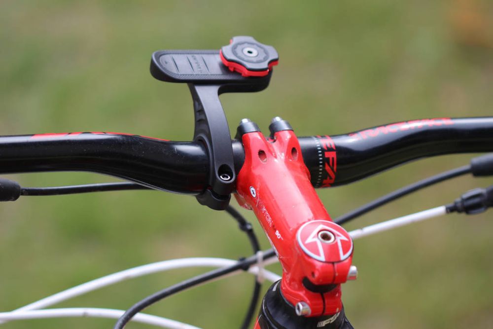 Obudowa i uchwyt na rower Spigen Gearlock MF100 iphone 13 pro